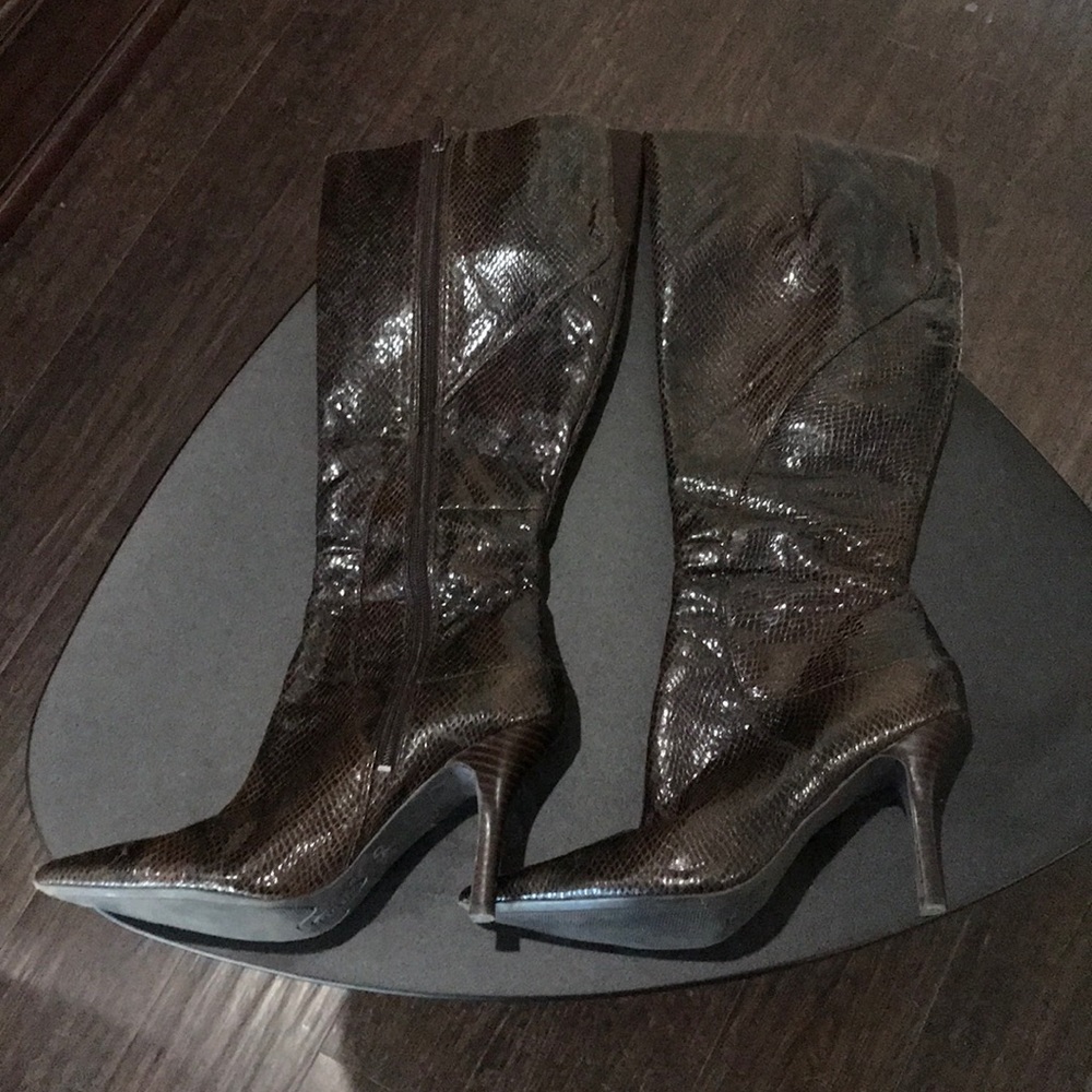Brown boots